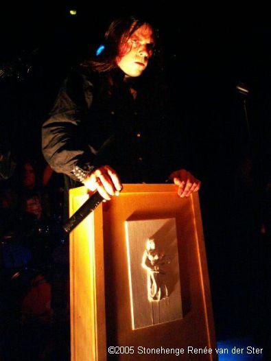 Chainsaw @ Stonehenge 2005